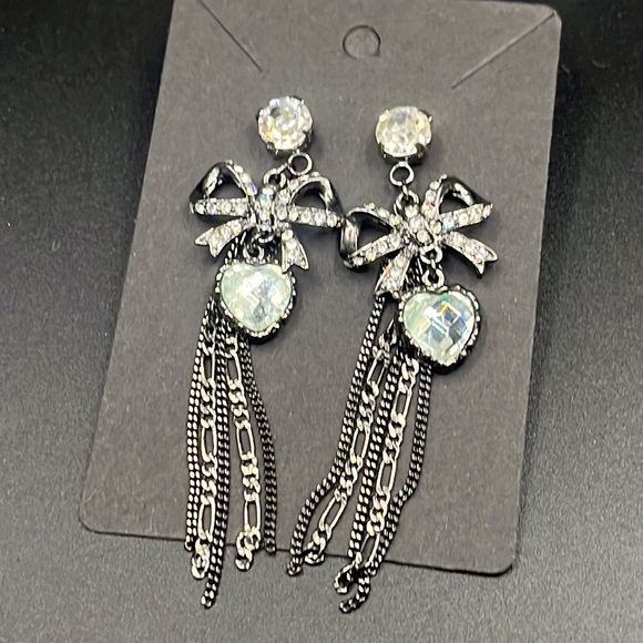 BETSEY JOHNSON original dangle bow rhinestone earrings - Picture 1 of 8